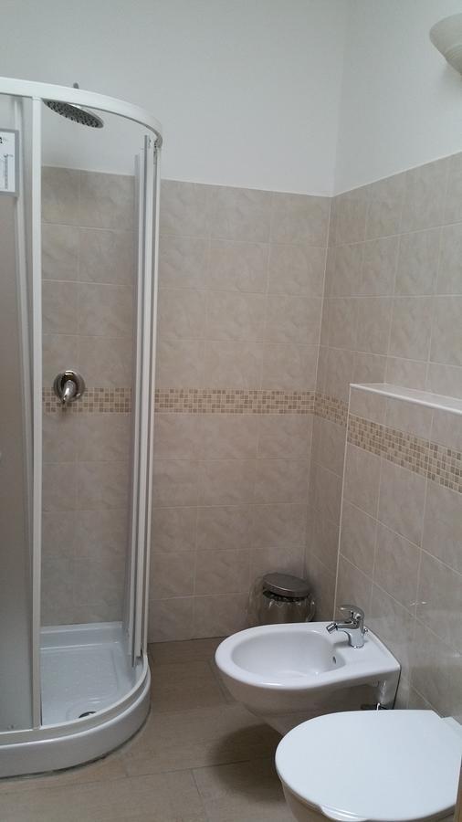 Ostello Casa Emmaus Maccagno Экстерьер фото